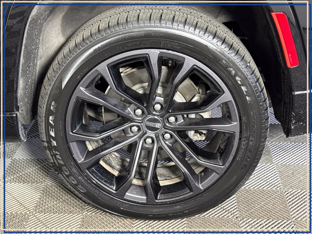 Used 2024 Jeep Grand Wagoneer Series III w/ Rear Seat Video Group 1 AWD/4WD image 54