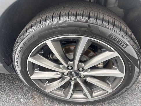 Used 2020 Lincoln Corsair Reserve w/ Equipment Group 201A image 43