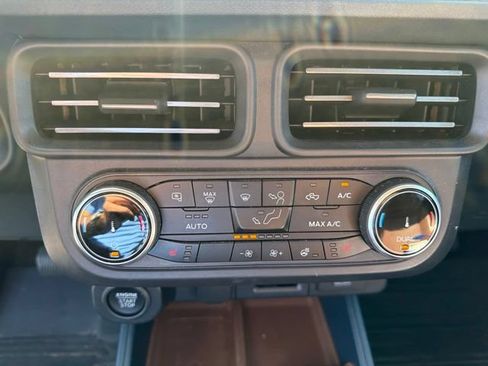 Used 2023 Ford Maverick Lariat w/ Lariat Luxury Package AWD/4WD image 27