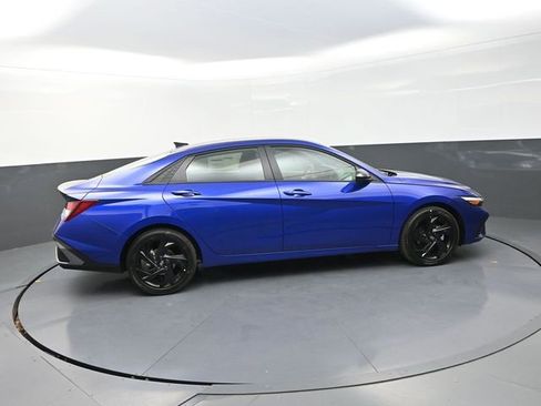 New 2026 Hyundai Elantra Sport FWD image 9