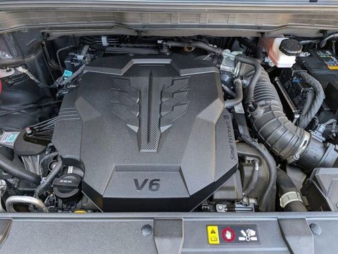 Used 2023 Kia Carnival SX FWD image 31