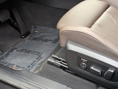 Used 2025 BMW X3 xDrive30i w/ Convenience Package image 17