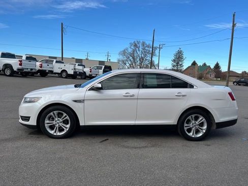 Used 2019 Ford Taurus SEL w/ Equipment Group 201A image 8