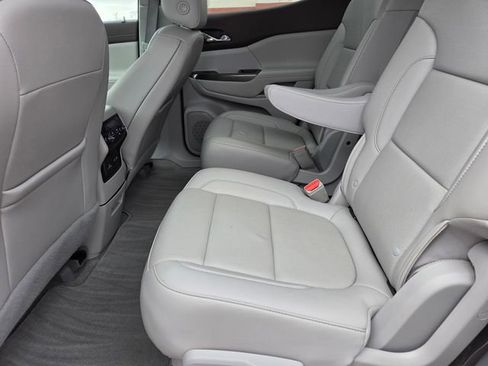 Used 2021 GMC Acadia SLT w/ Technology Package AWD/4WD image 52