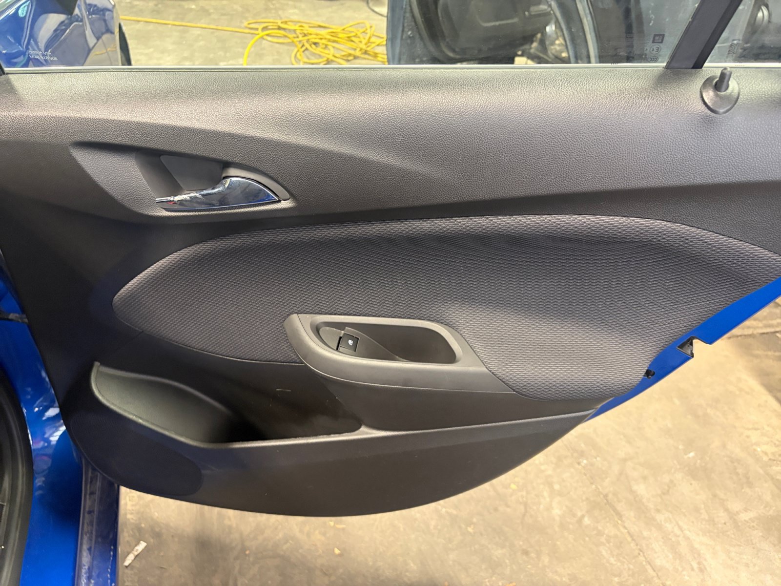 Used 2017 Chevrolet Cruze LT FWD image 16