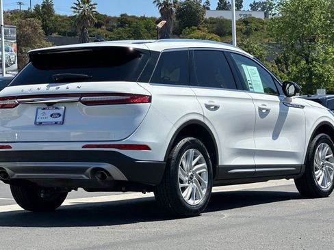 Used 2022 Lincoln Corsair FWD image 3