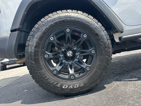 Used 2018 Jeep Wrangler Unlimited Sport AWD/4WD image 18