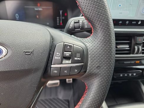 Used 2023 Ford Escape ST-Line w/ Tech Pack #1 FWD image 29