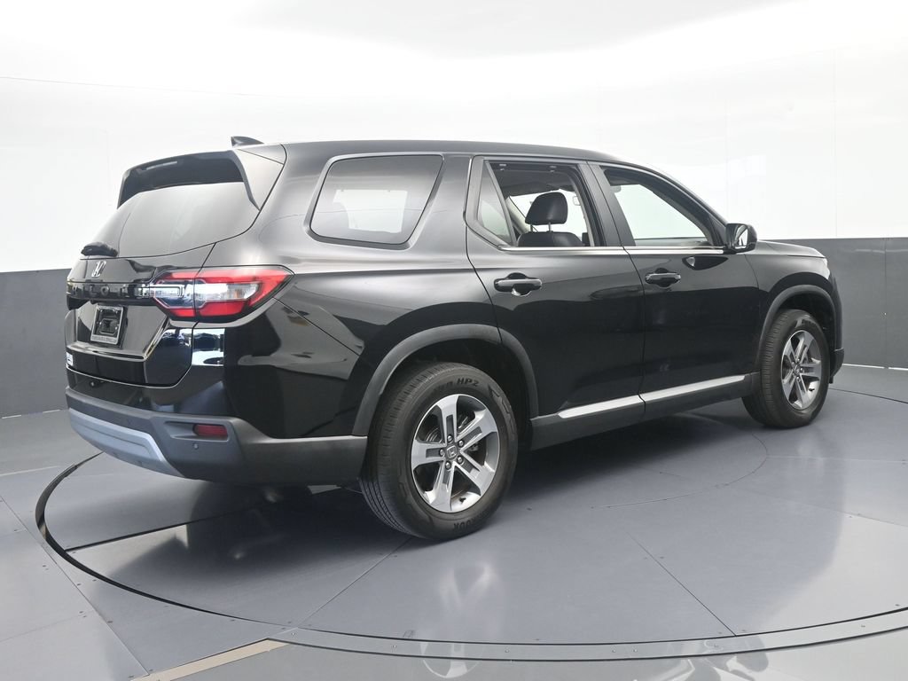 Used 2024 Honda Pilot EX-L image 6