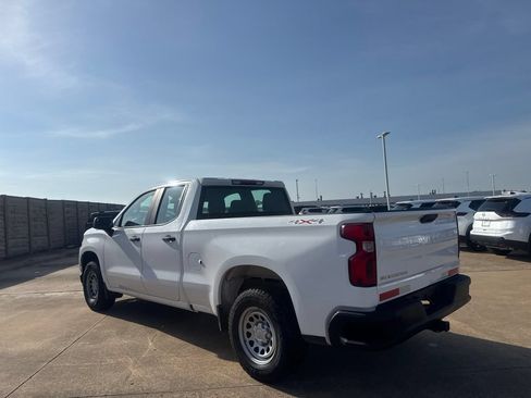 Used 2020 Chevrolet Silverado 1500 W/T w/ Trailering Package AWD/4WD image 14