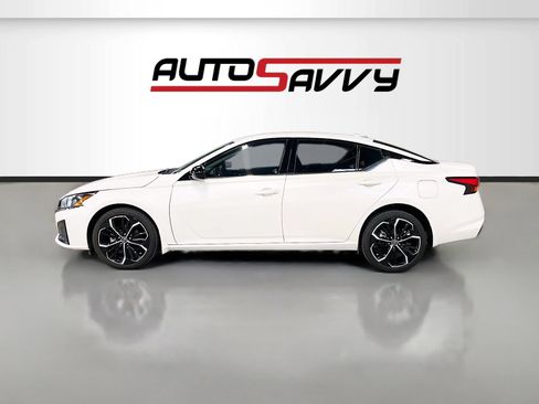 Used 2024 Nissan Altima 2.5 SR AWD/4WD image 4