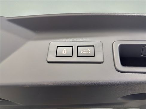 Certified 2025 Subaru Forester Limited w/ Popular Package #1 image 39