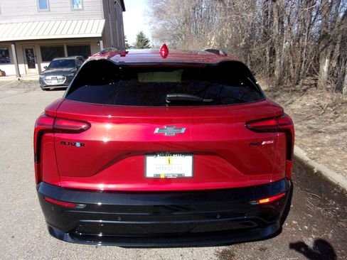 Used 2024 Chevrolet Blazer EV RS image 4