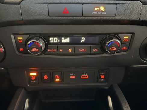 Used 2022 Nissan Frontier SV image 25