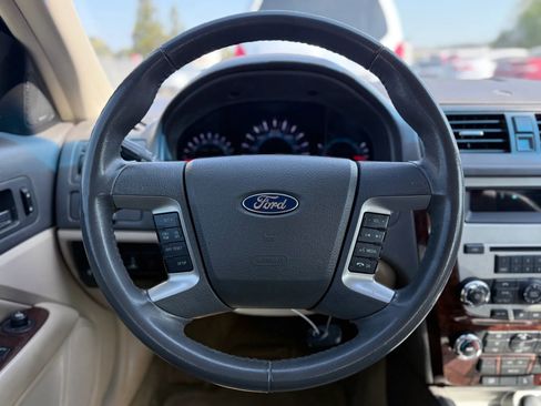 Used 2012 Ford Fusion SEL image 25