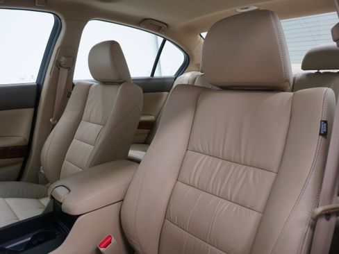 Used 2010 Honda Accord EX-L image 10