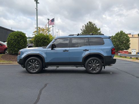 Used 2025 Toyota Land Cruiser w/ Premium Package AWD/4WD image 12
