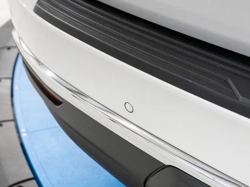 Used 2024 Chevrolet Tahoe LS image 8