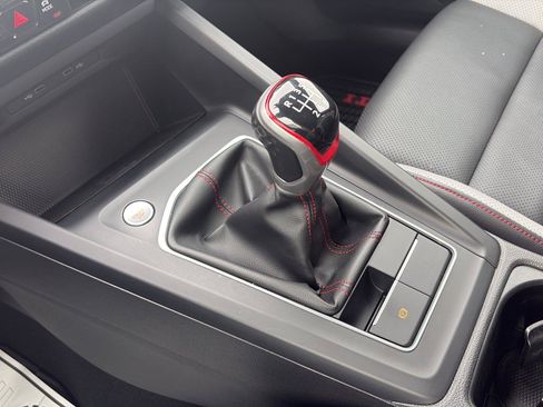 Used 2022 Volkswagen GTI Autobahn FWD image 18
