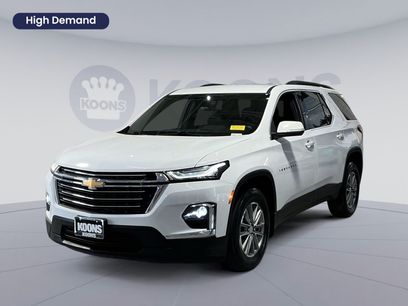Used 2023 Chevrolet Traverse LT
