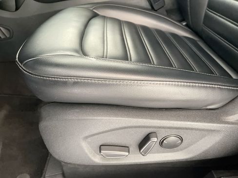Used 2024 Ford Edge SEL AWD/4WD image 12