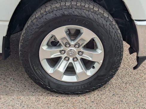 Used 2024 RAM 1500 Laramie image 9