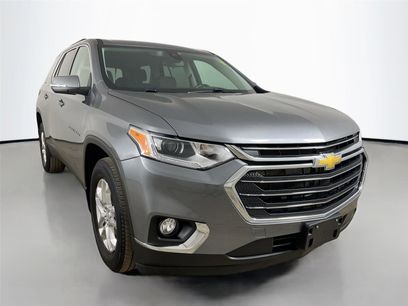 Used 2021 Chevrolet Traverse LT