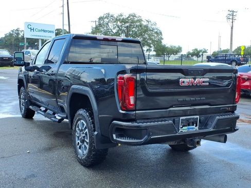 Used 2023 GMC Sierra 2500 AT4 w/ AT4 Preferred Package AWD/4WD image 5