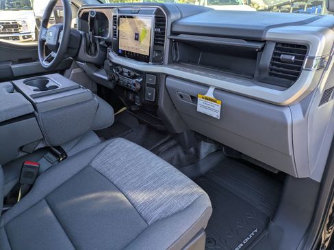 New 2026 Ford F250 XLT w/ XLT Premium Package image 15