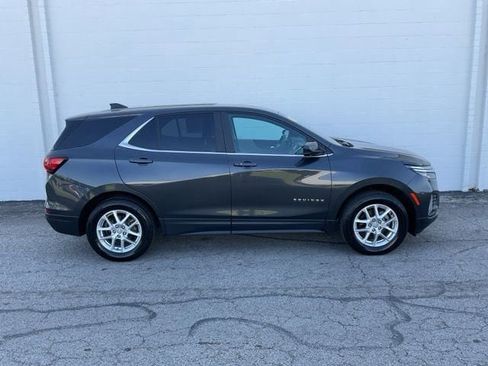 Used 2023 Chevrolet Equinox LT w/ Driver Convenience Package AWD/4WD image 3