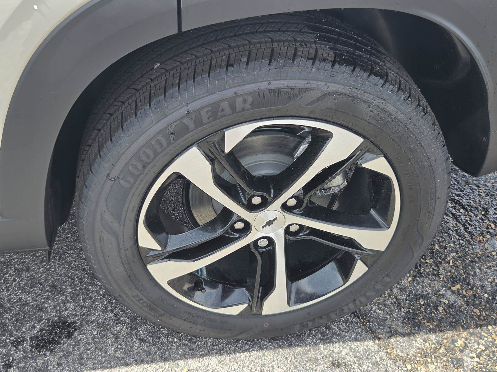 New 2026 Chevrolet Trax RS FWD image 19