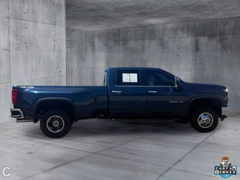 Used 2020 Chevrolet Silverado 3500 LTZ w/ Technology Package AWD/4WD image 6