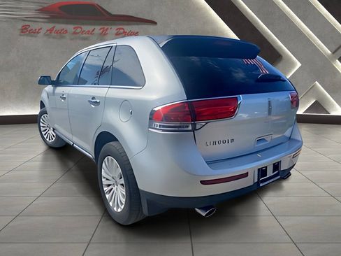 Used 2015 Lincoln MKX FWD image 4