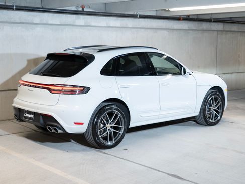 Certified 2026 Porsche Macan AWD/4WD image 9