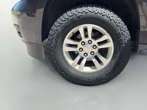 Used 2015 Chevrolet Suburban LS AWD/4WD image 36