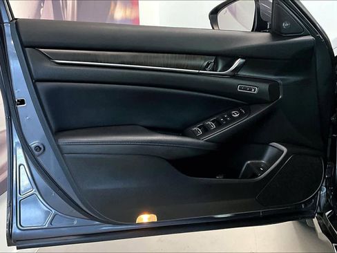 Used 2018 Honda Accord EX-L image 25