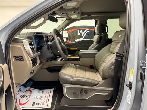 Used 2026 Ford F450 Platinum w/ Platinum Plus Package image 11