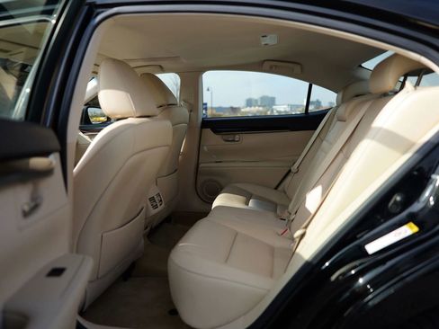 Used 2014 Lexus ES 350 w/ Luxury Package image 30