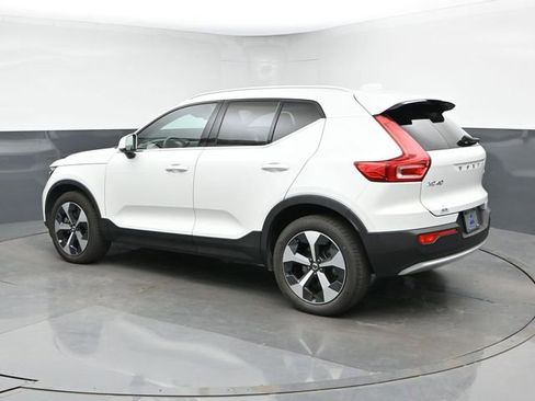 Used 2023 Volvo XC40 B5 Plus w/ Protection Package Premier AWD/4WD image 7