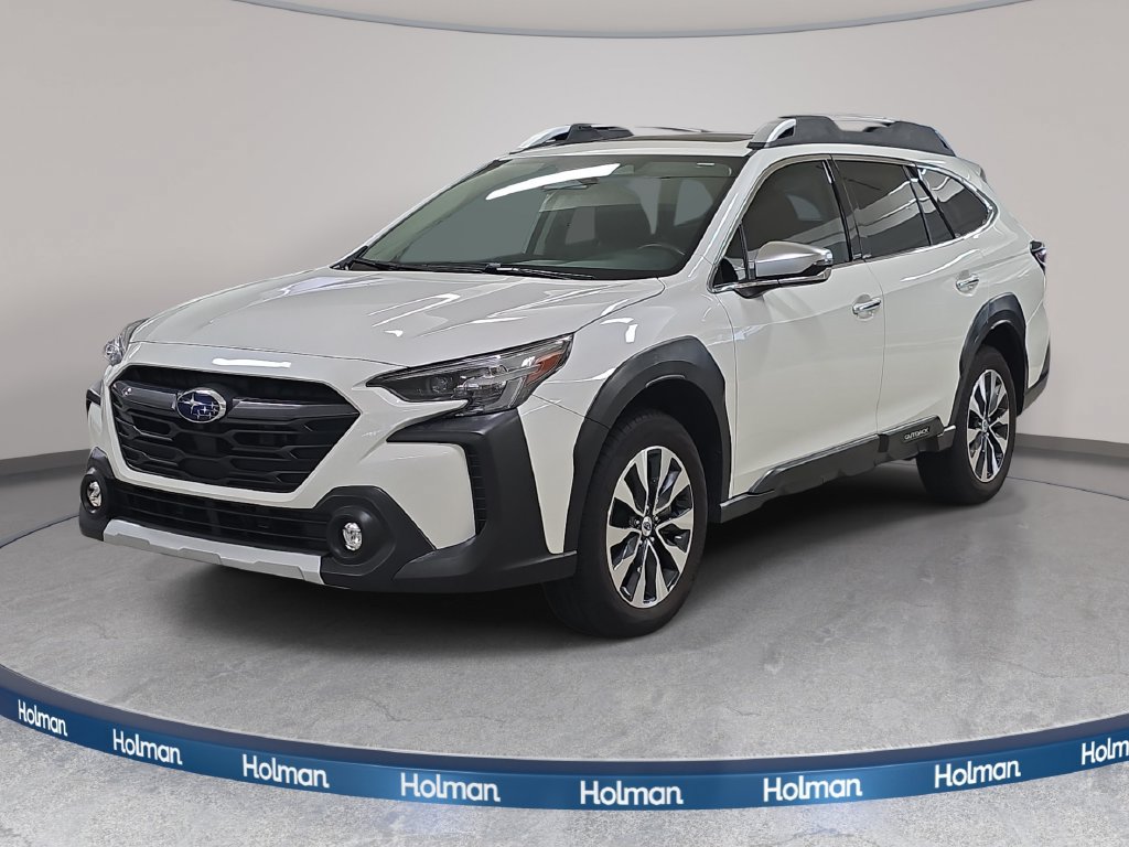 Used 2025 Subaru Outback Touring XT AWD/4WD image 1