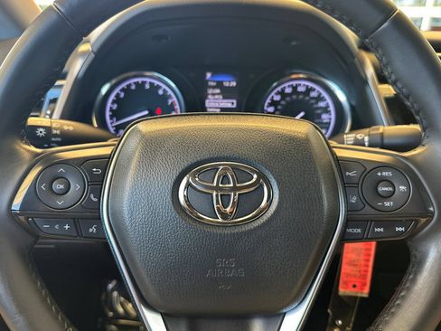 Certified 2020 Toyota Camry SE FWD image 24