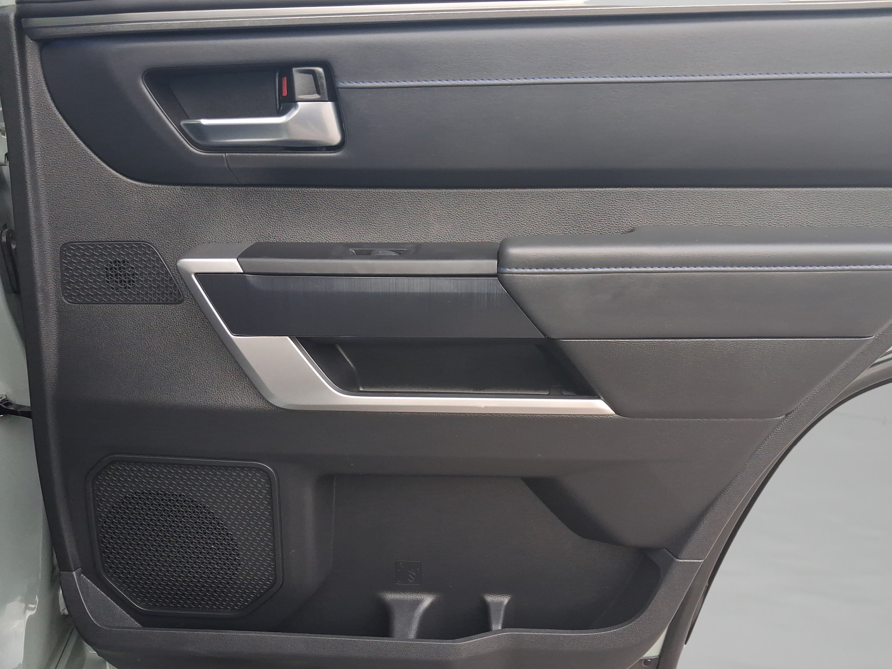 Used 2024 Toyota Sequoia Platinum RWD image 32