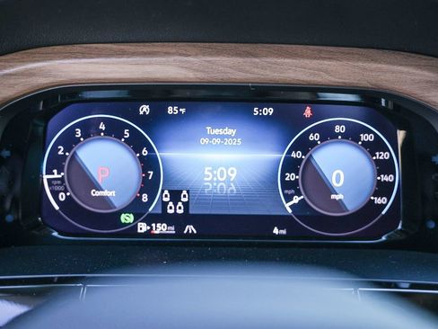 New 2026 Volkswagen Atlas SE image 40