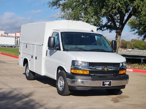 New 2025 Chevrolet Express 3500 w/ Power Convenience Package RWD image 2