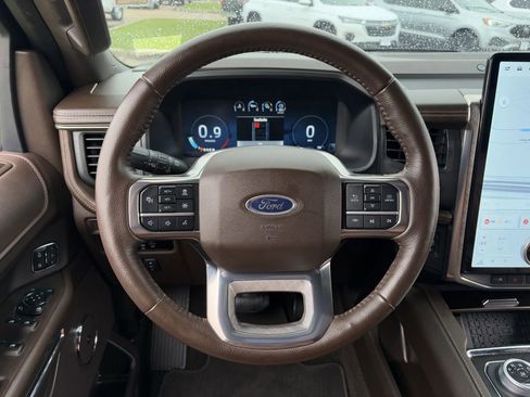 Used 2024 Ford Expedition King Ranch AWD/4WD image 14