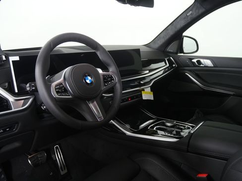 Used 2027 BMW X7 xDrive40i w/ M Sport Package AWD/4WD image 12