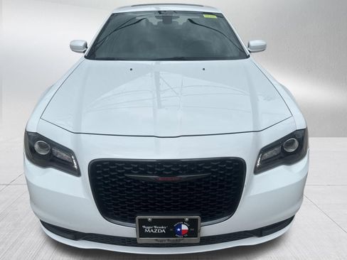Used 2023 Chrysler 300 S image 2