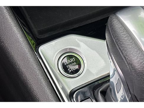 Used 2024 Nissan Altima 2.5 SV FWD image 23
