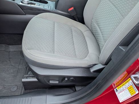 Certified 2022 Ford Escape SE w/ Convenience Package FWD image 13