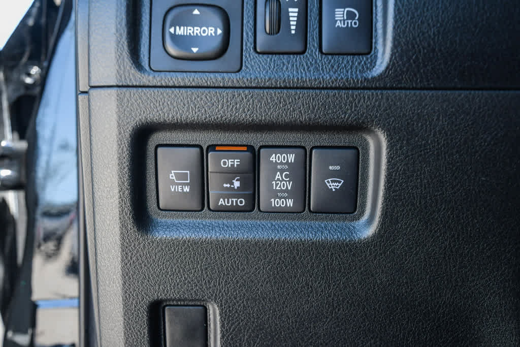 Used 2022 Toyota 4Runner Limited RWD image 7
